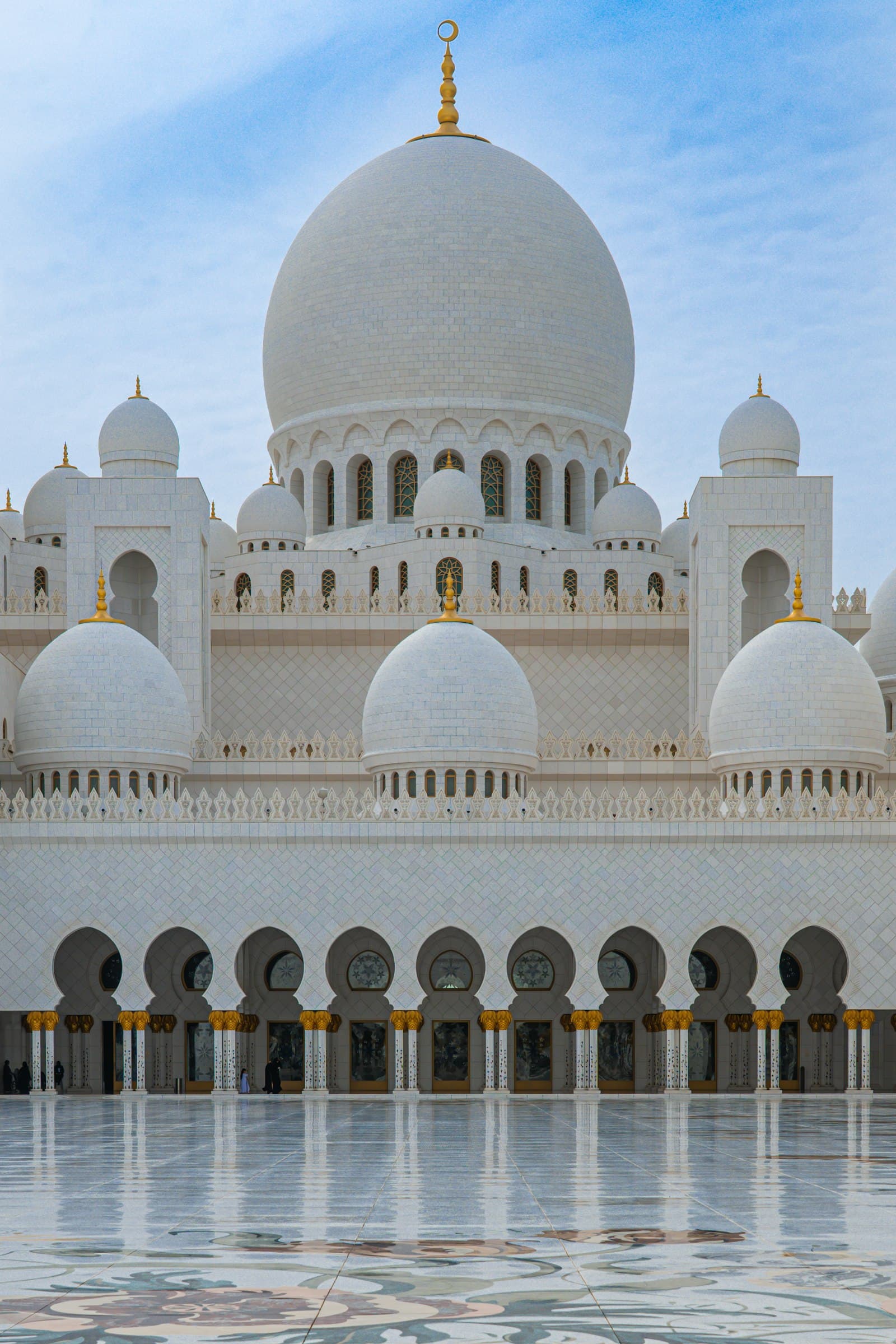 The Sheikh Zayed Grand Mosque, Abu Dhabi, United Arab Emirates